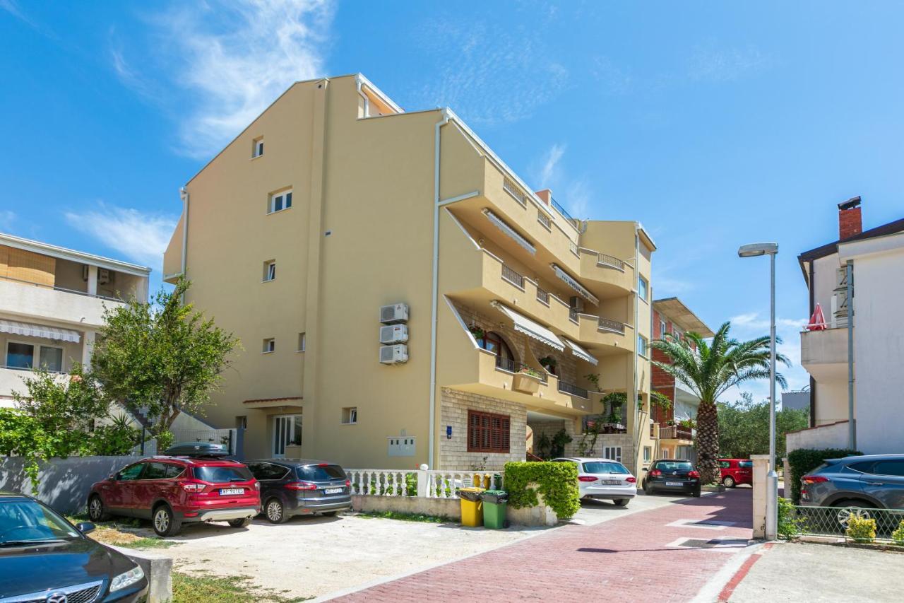 Luxury Apartments Luna Tučepi Exteriör bild